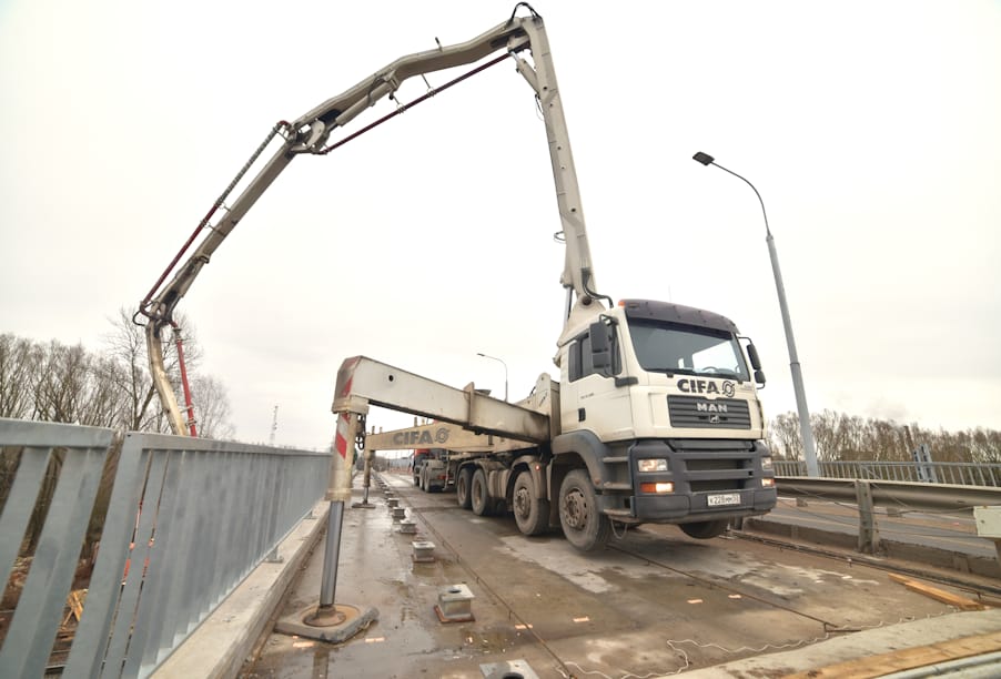 Новгородская область: Лужский путепровод готов на 68 %